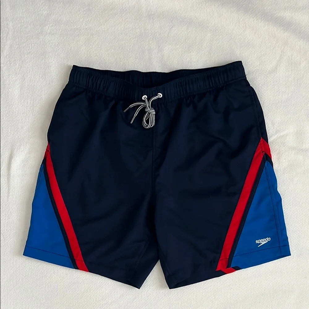 Speedo dive into